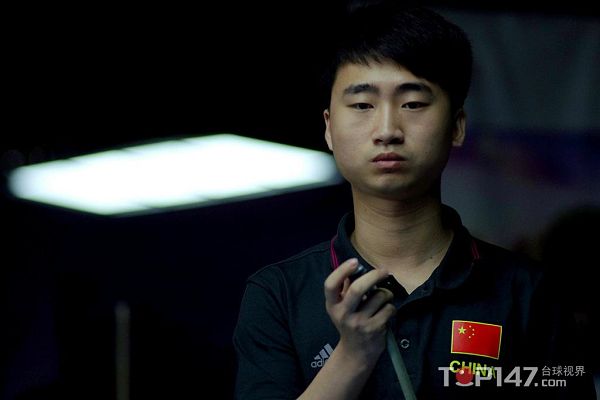 在赛场背负 在赛场背负