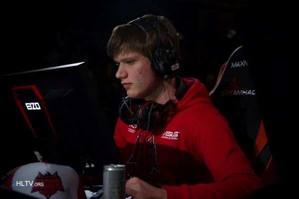 息室召集队 息室召集队