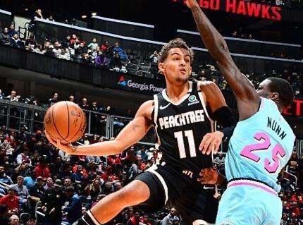 臀中肌与股 臀中肌与股